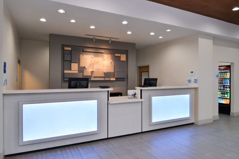holiday inn express and suites laplace by ihg