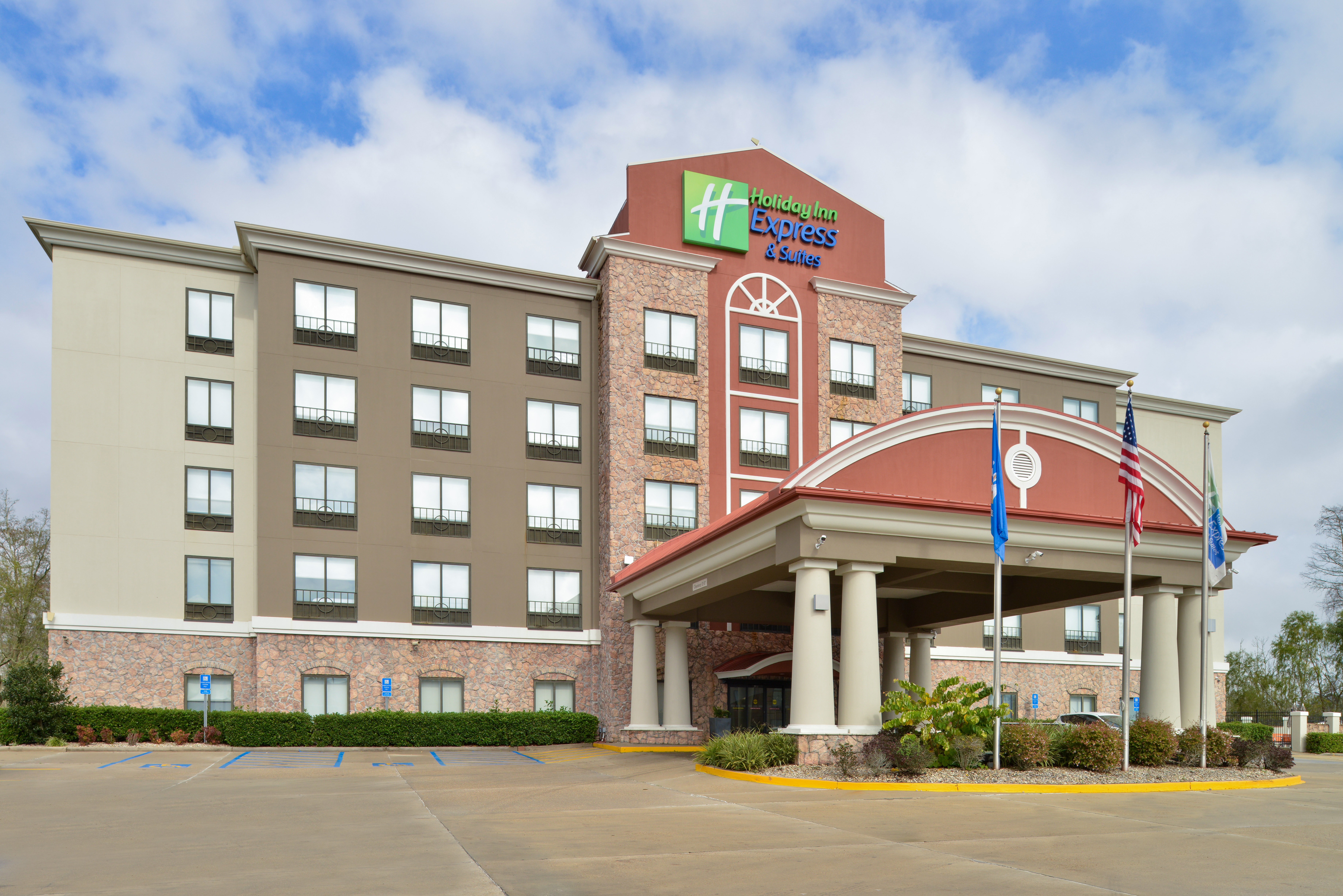 holiday inn express and suites laplace by ihg