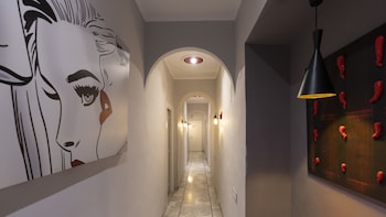 h rooms boutique hotel