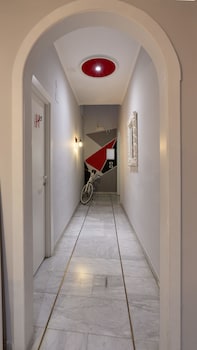 h rooms boutique hotel