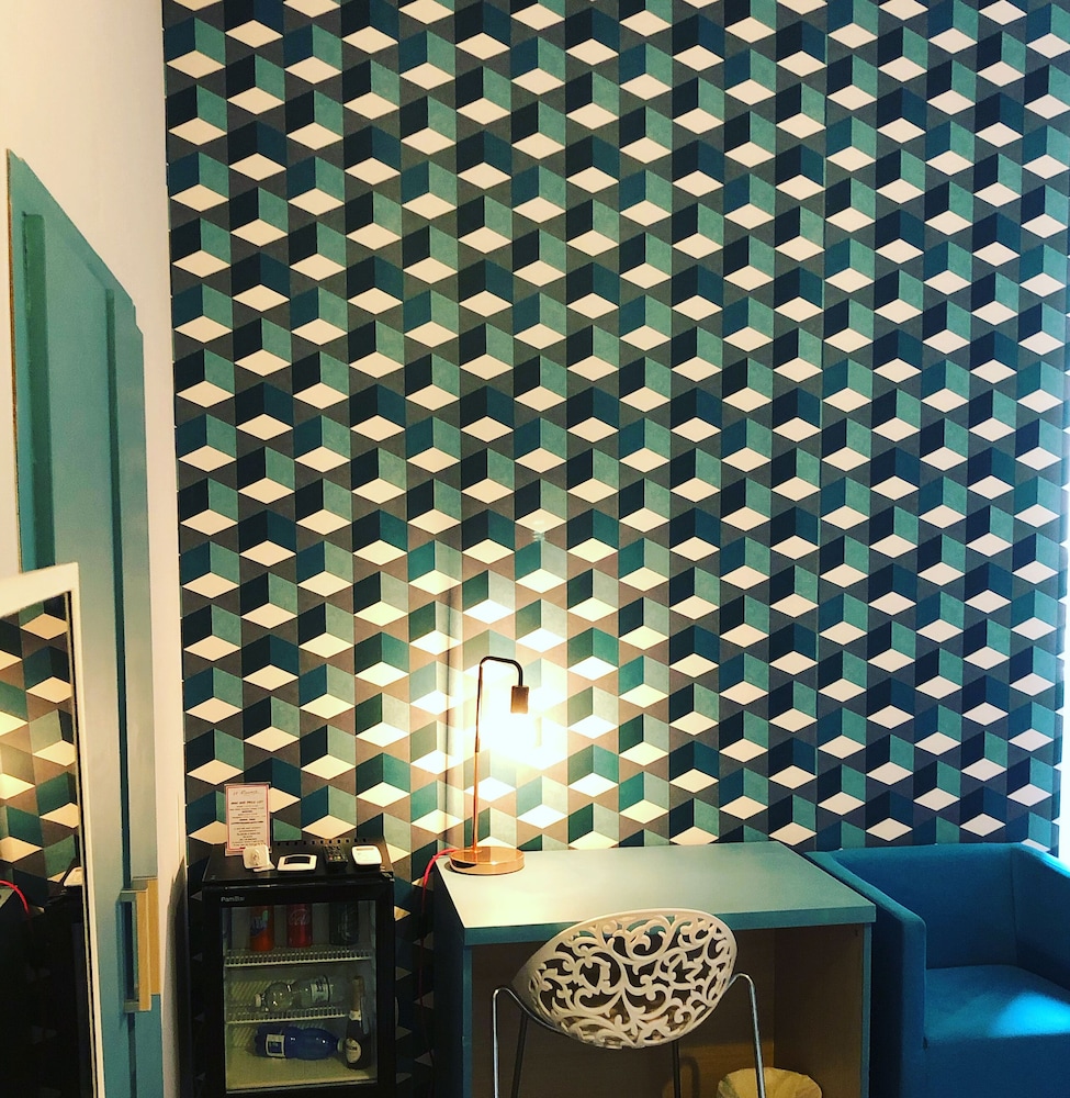 h rooms boutique hotel