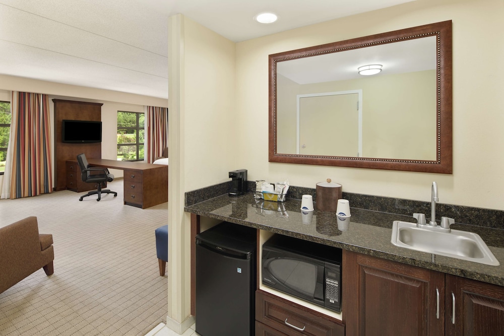 hampton inn by hilton columbus south fort benning