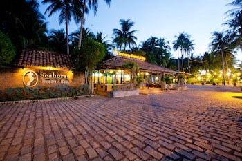 seahorse resort and spa