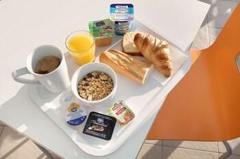 premiere classe maubeuge