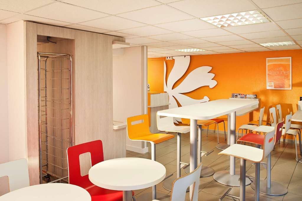 premiere classe valenciennes ouest petite foret hotel