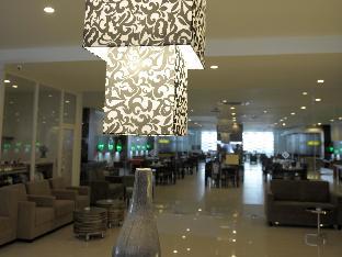 lombok plaza hotel and convention