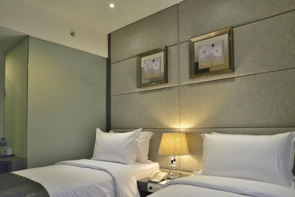 serela merdeka bandung