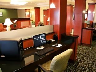 fairfield inn and suites by marriott toledo north