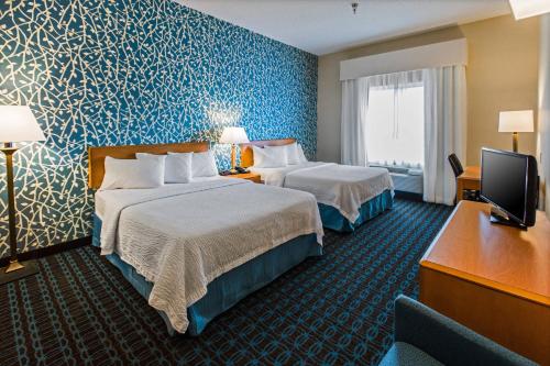 fairfield inn and suites by marriott toledo north