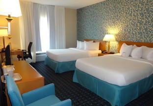 fairfield inn and suites by marriott toledo north
