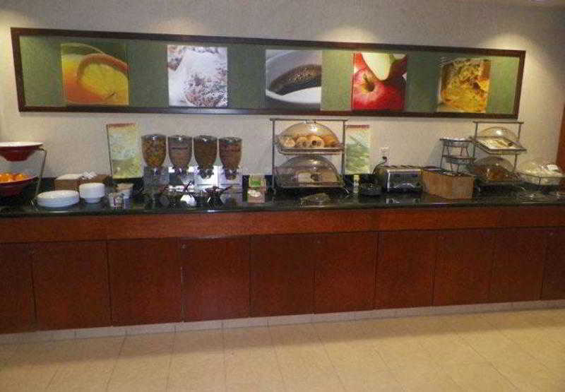 fairfield inn and suites by marriott toledo north