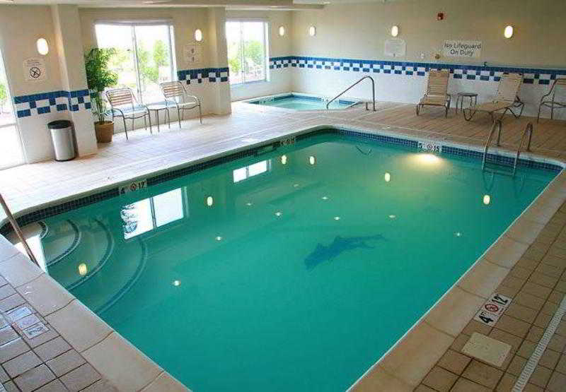 fairfield inn and suites by marriott toledo north