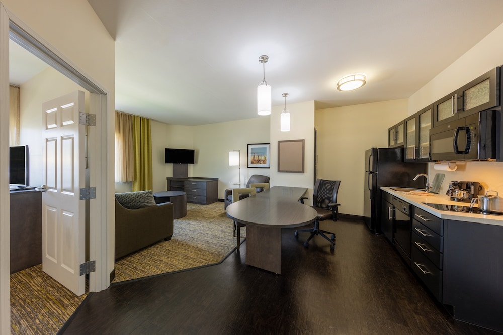 candlewood suites south springfield by ihg