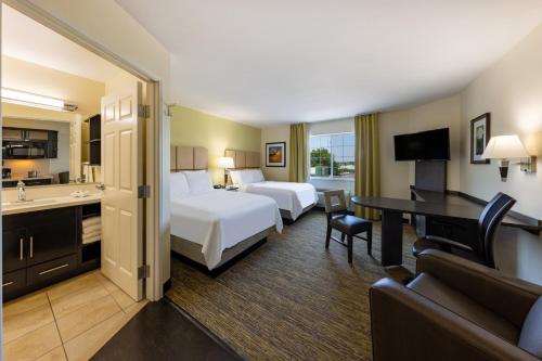candlewood suites south springfield by ihg