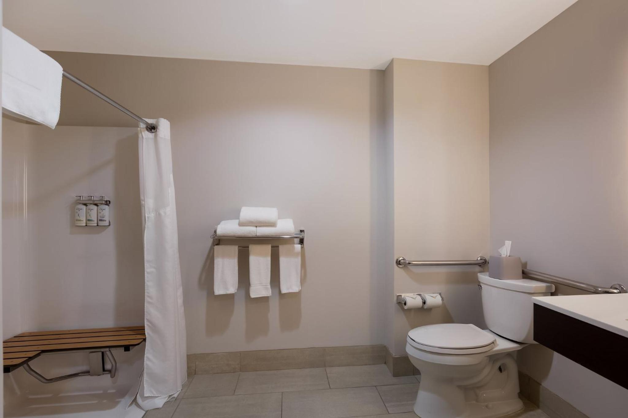 holiday inn express and suites newton by ihg