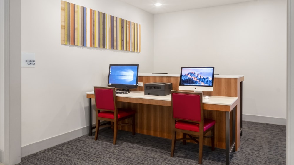 holiday inn express and suites newton by ihg