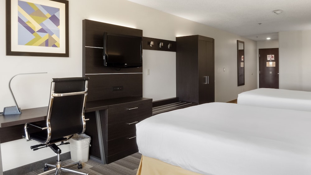 holiday inn express and suites newton by ihg