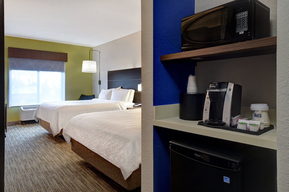 holiday inn express and suites smyrna by ihg