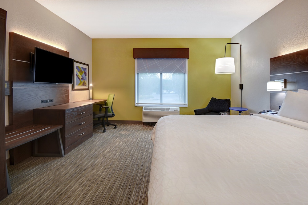 holiday inn express and suites smyrna by ihg