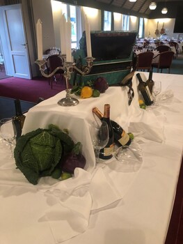 ansager hotel og hytteby