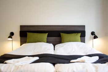 ansager hotel og hytteby