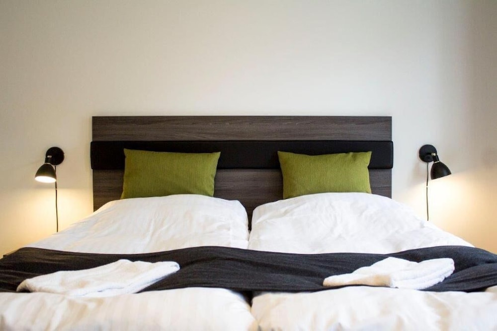 ansager hotel og hytteby