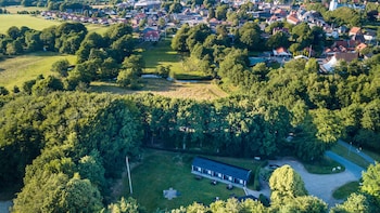 ansager hotel og hytteby