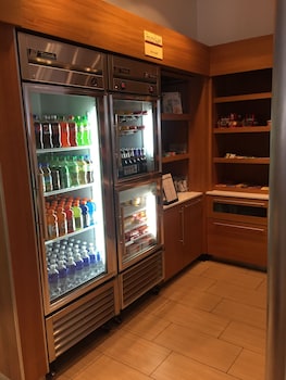 springhill suites by marriott kingman route 66