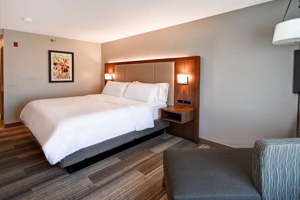 holiday inn express and suites schererville by ihg
