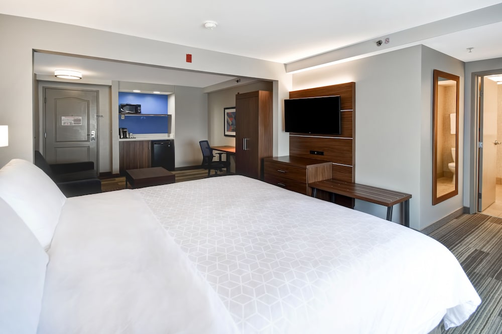 holiday inn express and suites schererville by ihg