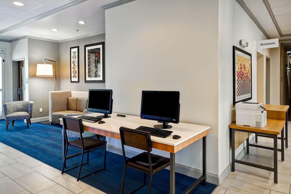 holiday inn express and suites schererville by ihg