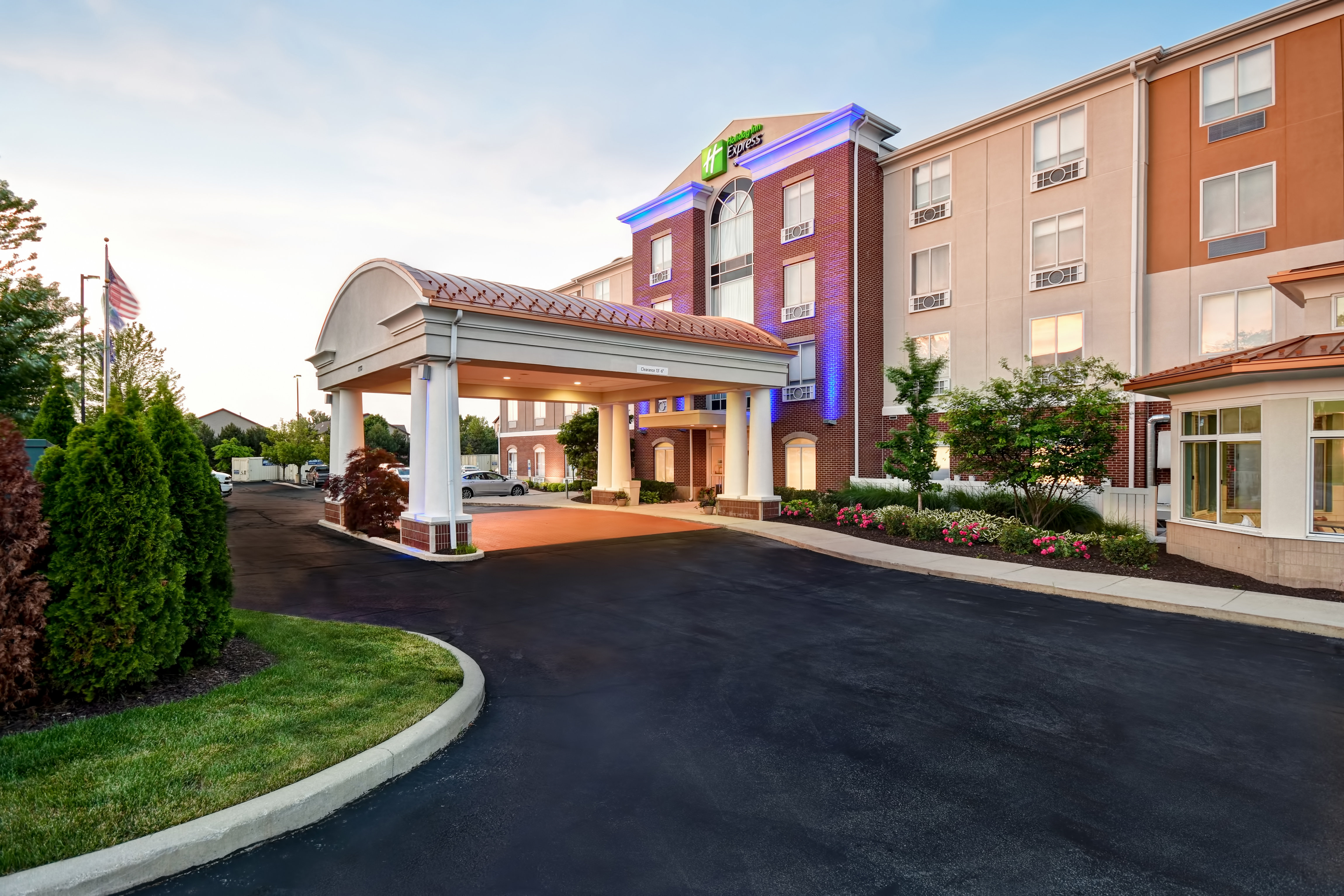 holiday inn express and suites schererville by ihg