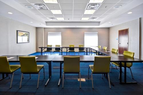 holiday inn express and suites schererville by ihg