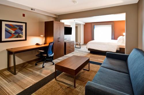 holiday inn express and suites schererville by ihg