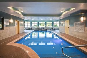 holiday inn express and suites schererville by ihg