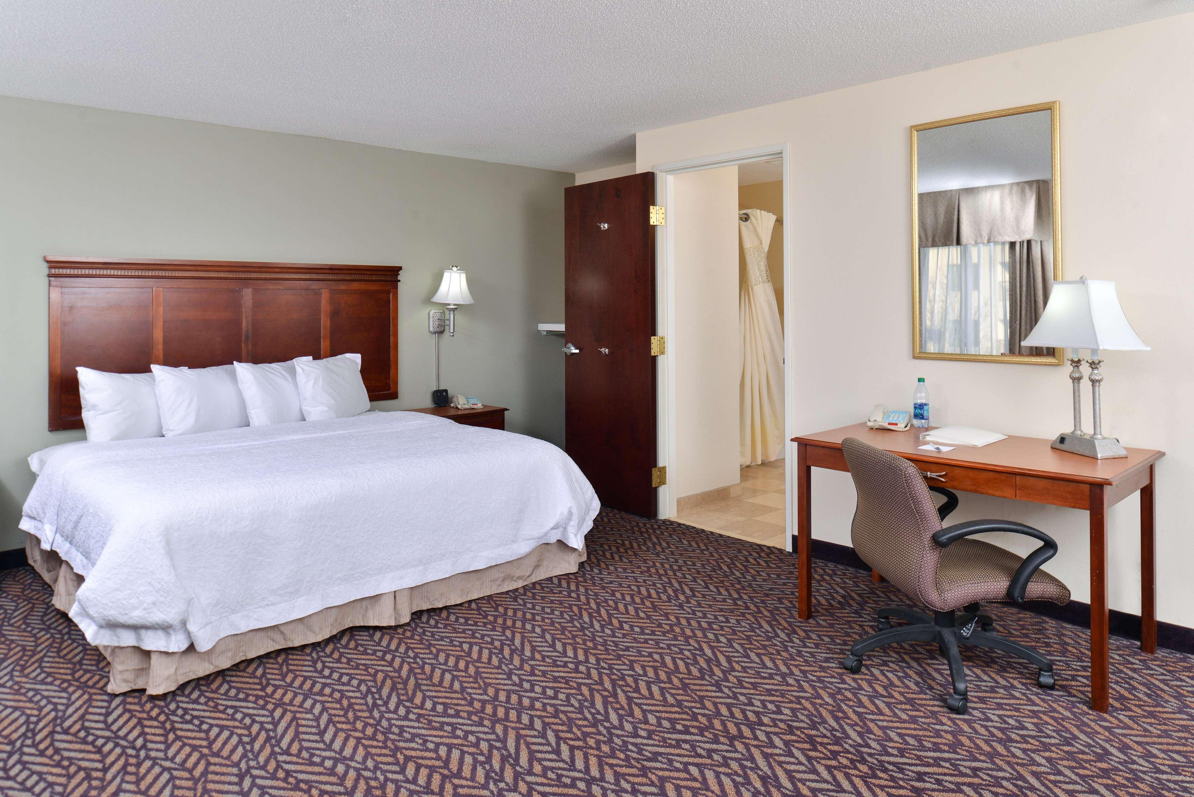 hampton inn and suites dayton vandalia