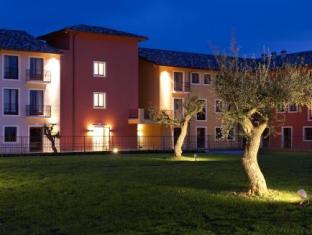 Th Lazise - Hotel Parchi Del Garda,Lake Garda>>Castelnuovo Del Garda,4 star