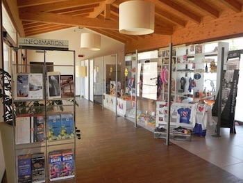 th lazise hotel parchi del garda