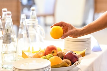 th lazise hotel parchi del garda