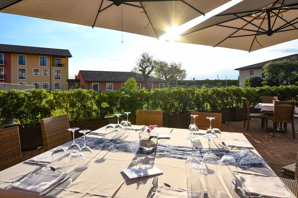 th lazise hotel parchi del garda