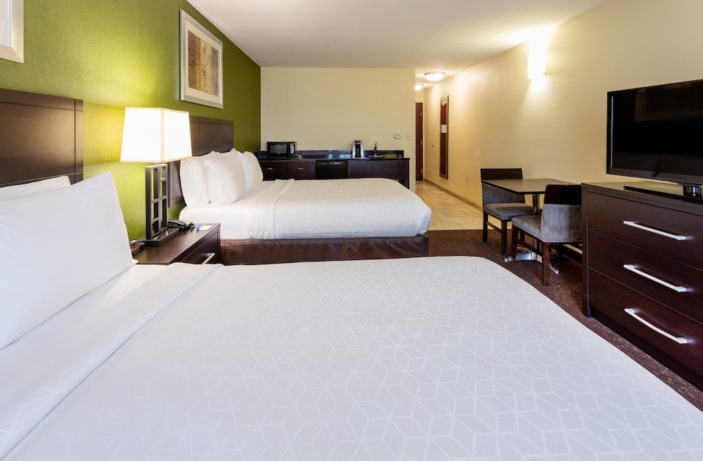 holiday inn express and suites rochester west medical center by ihg