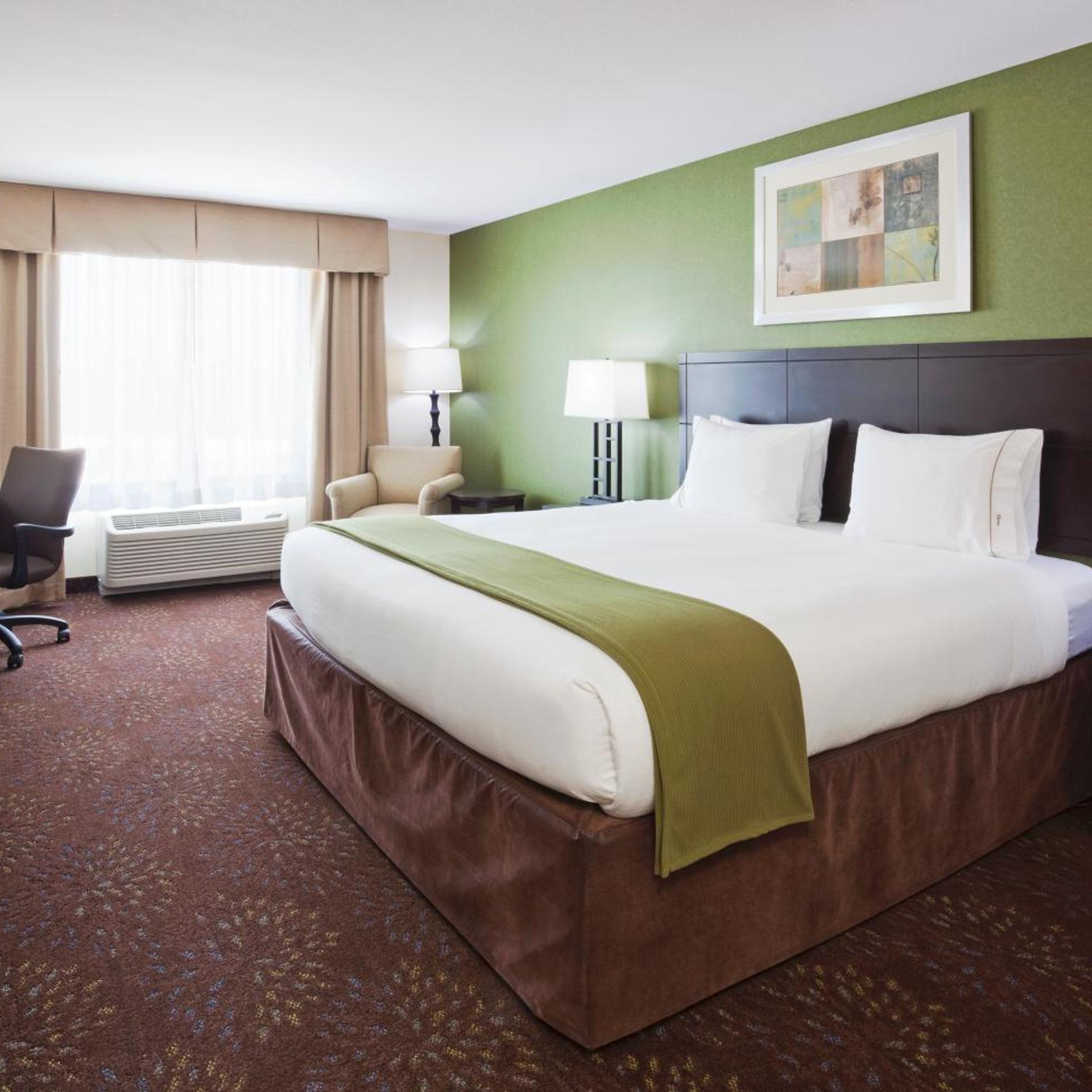 holiday inn express and suites rochester west medical center by ihg