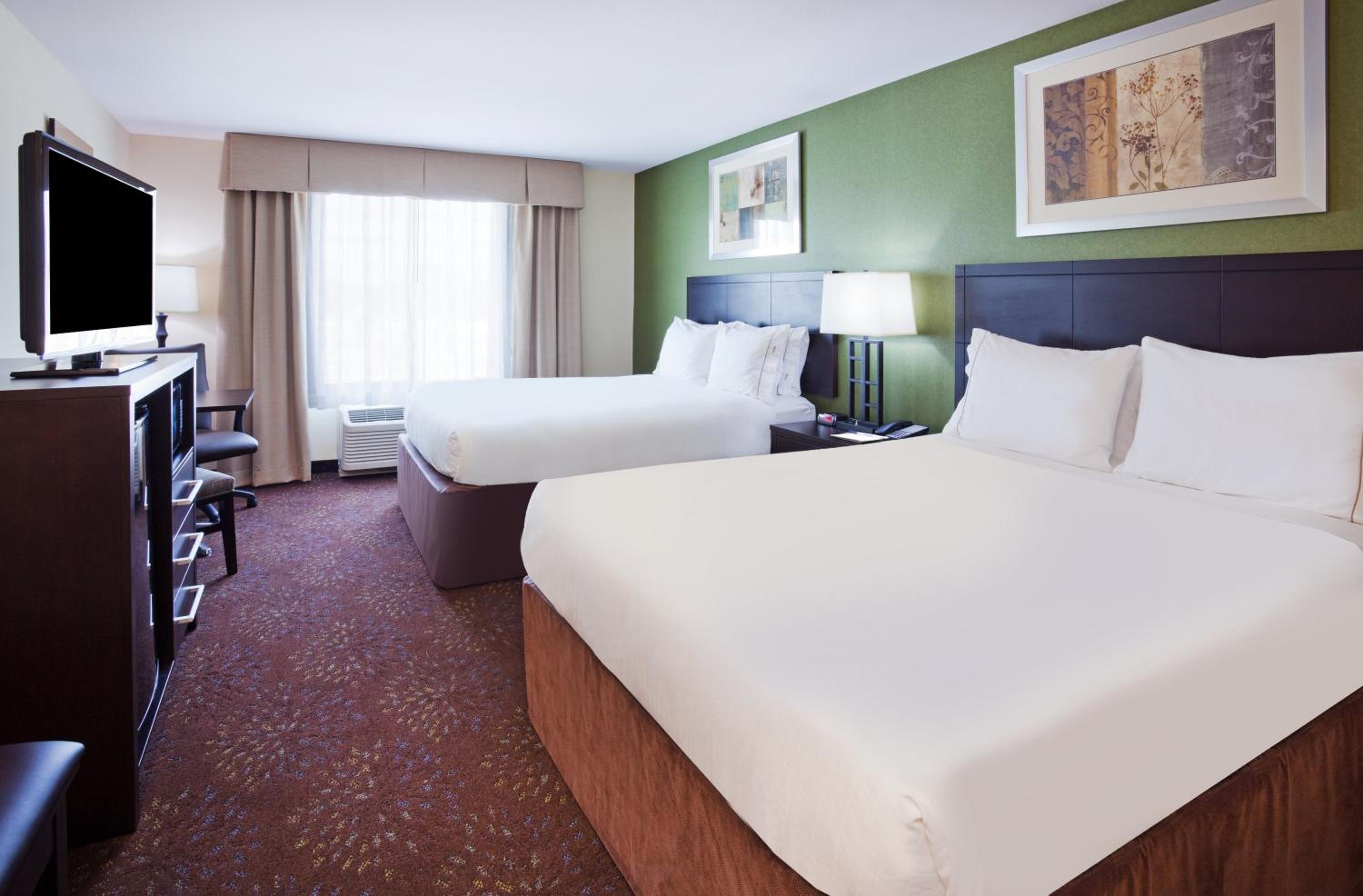 holiday inn express and suites rochester west medical center by ihg
