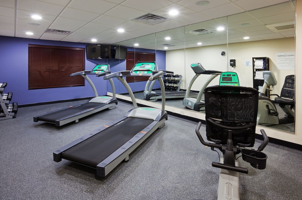 holiday inn express and suites rochester west medical center by ihg