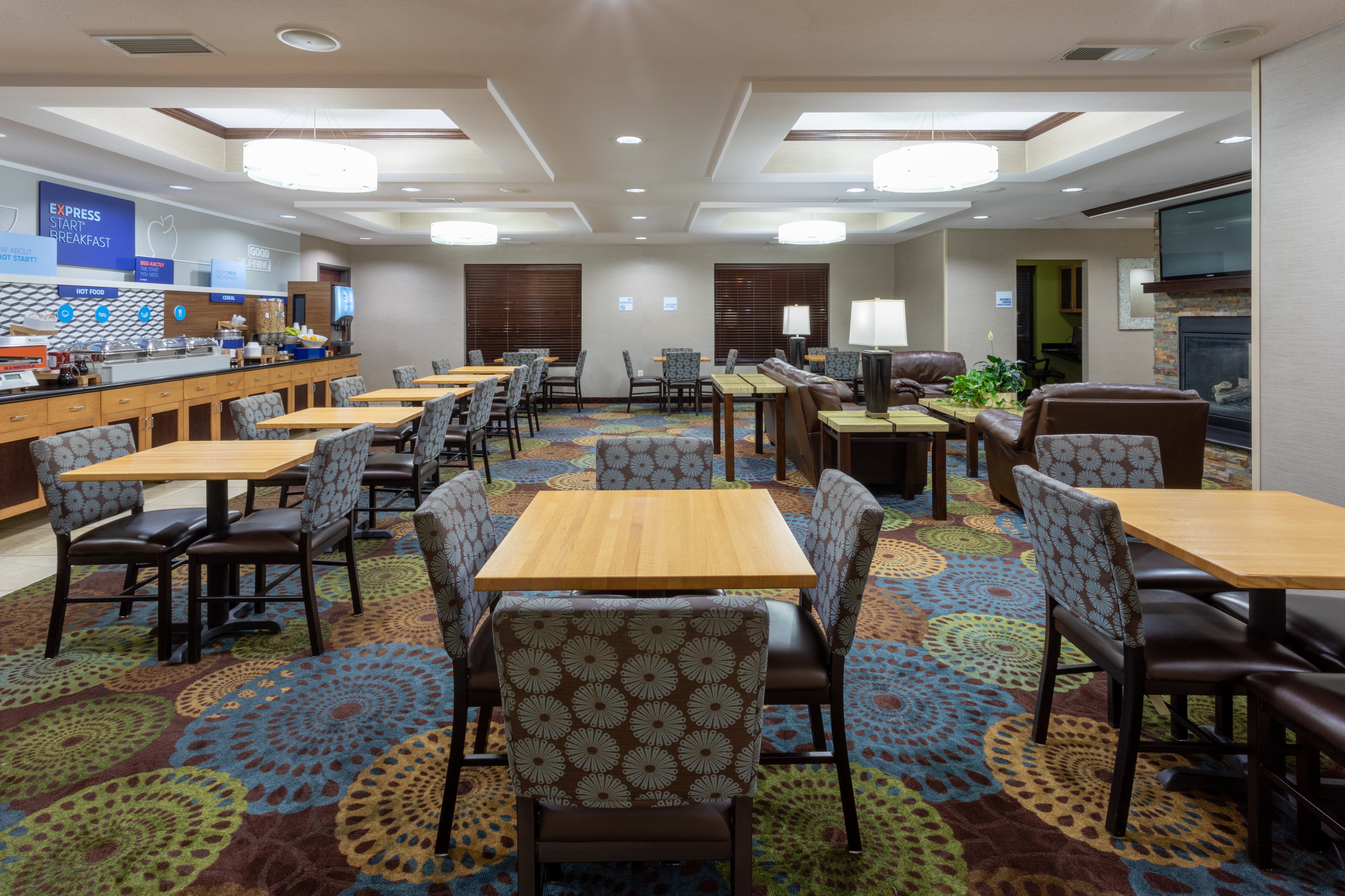holiday inn express and suites rochester west medical center by ihg