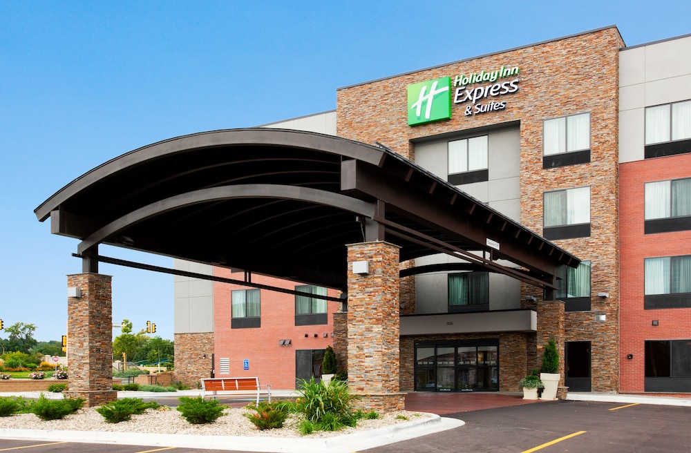 holiday inn express and suites rochester west medical center by ihg