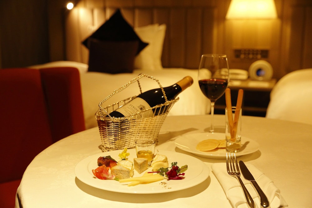 ana crowne plaza chitose by ihg