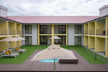 happy valley hotel ezulwini