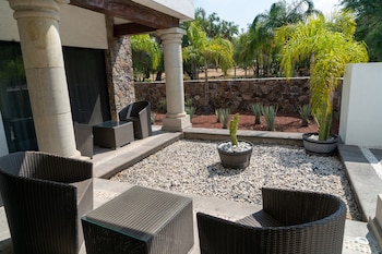 hotel villa mexicana golf resort