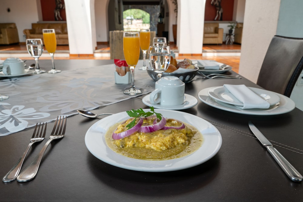 hotel villa mexicana golf resort